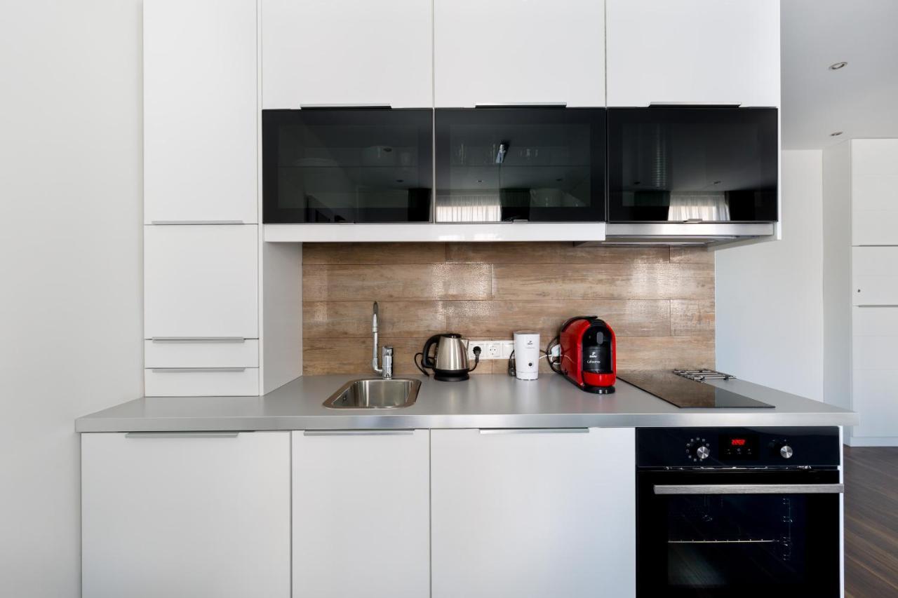 Budapest Central Square 2 Bedrooms Suite - Michaelides Voeroesmarty Square Residences Екстер'єр фото