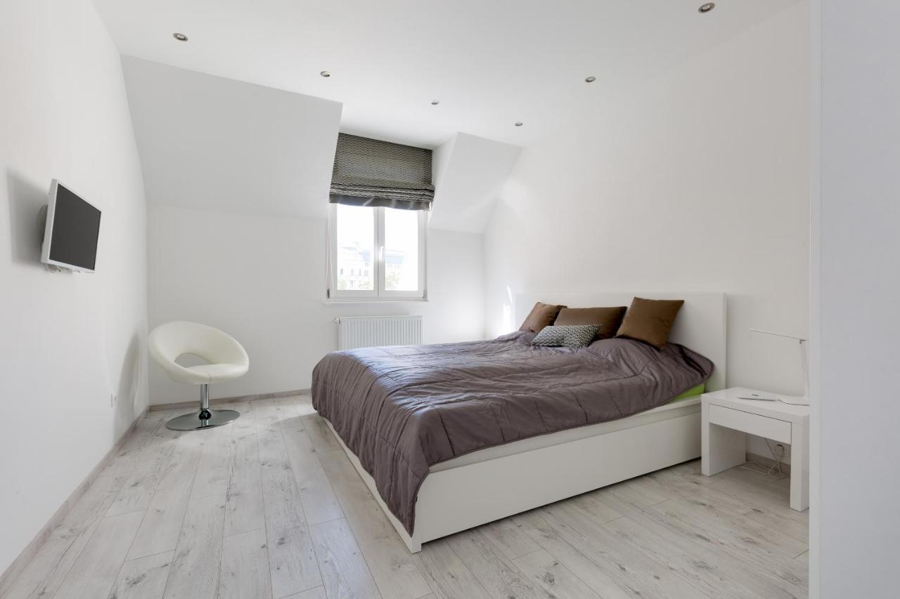 Budapest Central Square 2 Bedrooms Suite - Michaelides Voeroesmarty Square Residences Екстер'єр фото